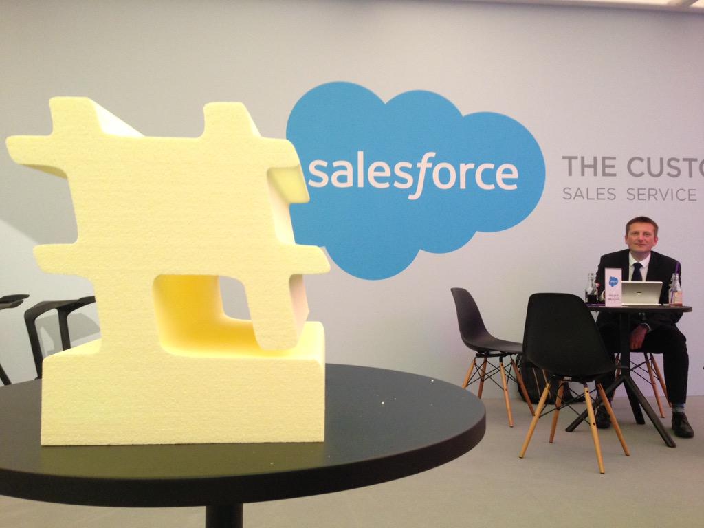 SalesforceDACH's tweet image. #Hashtag #Salesforce #ROBOCHOP #CODE_n #CeBIT #CeBIT2015 ^hl