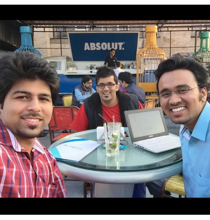 Inspire2Rise's tweet photo. #togofogo #clicksbazaar #selfie @bloggersideas here now! http://t.co/dPb9VWpNCC