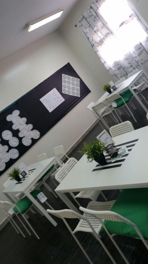 NHSTYNF's tweet photo. الف الف مبروك أستاذة أمل لحصولك ع المركز الأول في تقييم الفصول http://t.co/m4gRMYe4IV