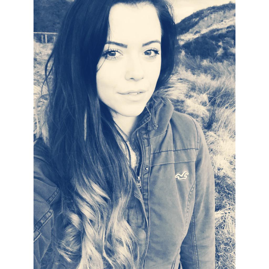 natalie994's tweet photo. 🍂🍂 http://t.co/Fq4zjSI2b9