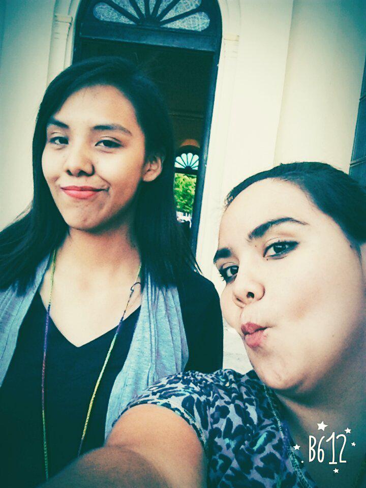 CastroMarinac's tweet photo. De lo mejor con esta niña que tanto quiero jajajajaja. http://t.co/ZdS3cabh1O