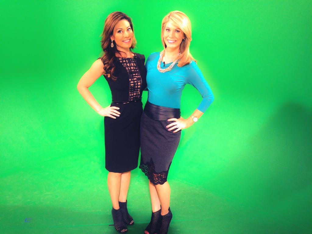 HeatherMyersTV's tweet image. Happy St. Patrick&apos;s Day! @kimievans is getting pinched for not wearing green. #greenscreenproblems