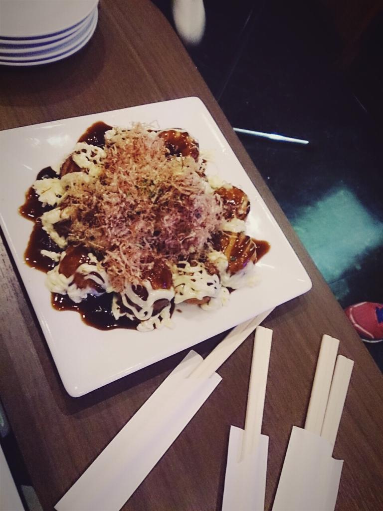 FMatchan's tweet photo. ロシアンたこ焼きにひっかかる私。 http://t.co/BnD8HhdEZz
