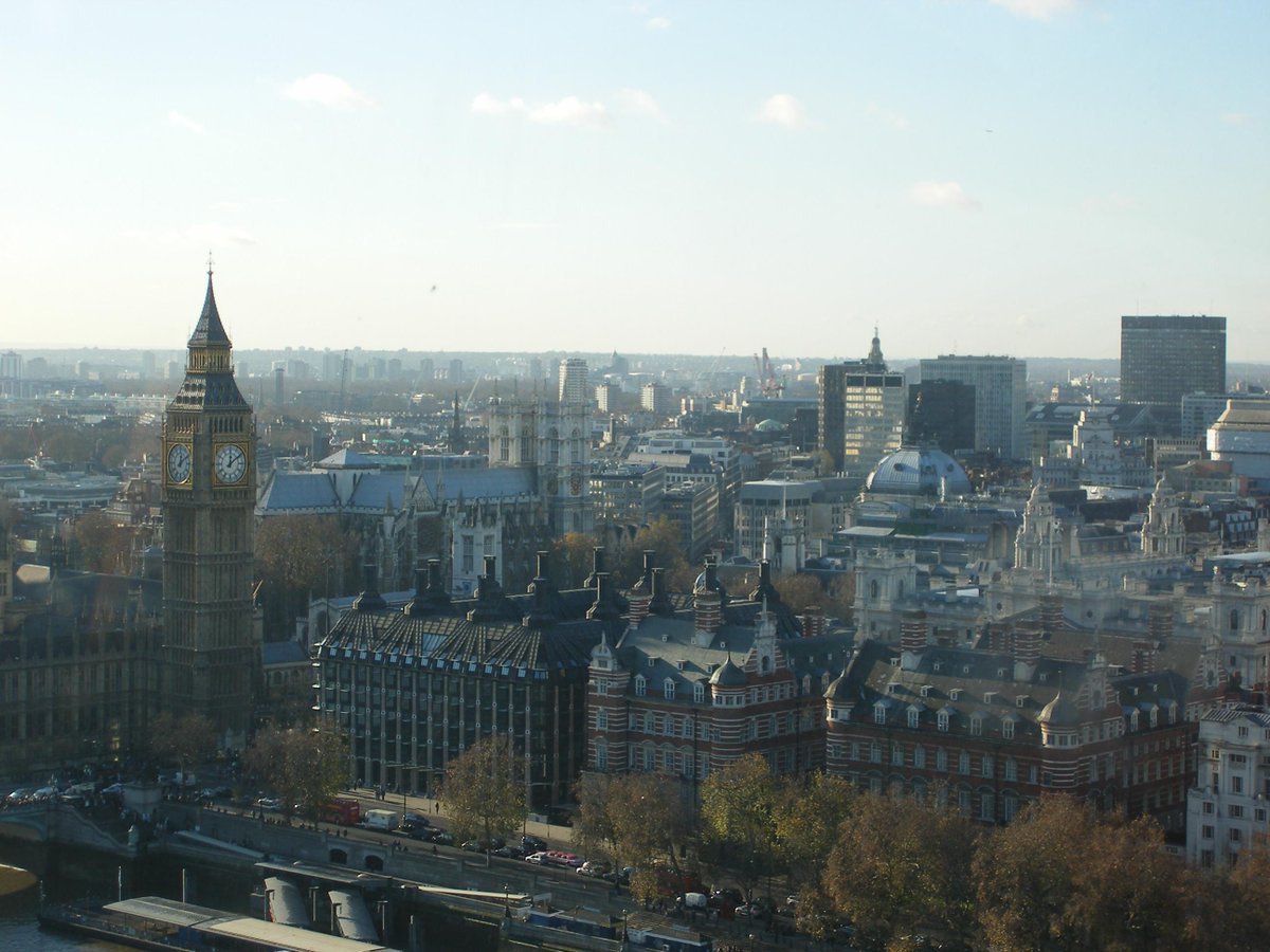 LuxeSojourns's tweet photo. Limited on time in #London?  Here is where you'll want to go.  #travel

 http://t.co/Io2TKbl8Ap http://t.co/MZv94MFn7p
