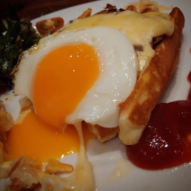 Mtin_bernhard's tweet image. Beef bacon &amp;amp; Egg #latepost #pancious #foodporn #instafood #food #egg #sunnysideup #bacon ift.tt/1GXTtwH