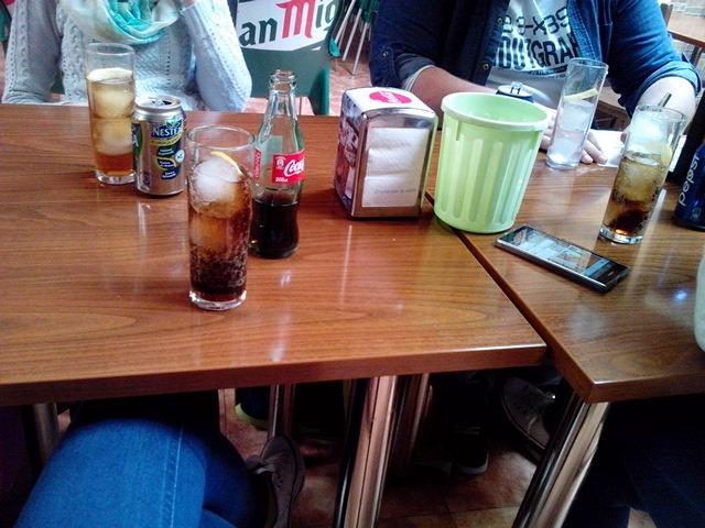 Maria_GM14's tweet photo. Comiendo en el miravos con los guapetones de #manolillo @CristySalar y @mariinalopez08 y después para la expo:') http://t.co/twELYPMR7J