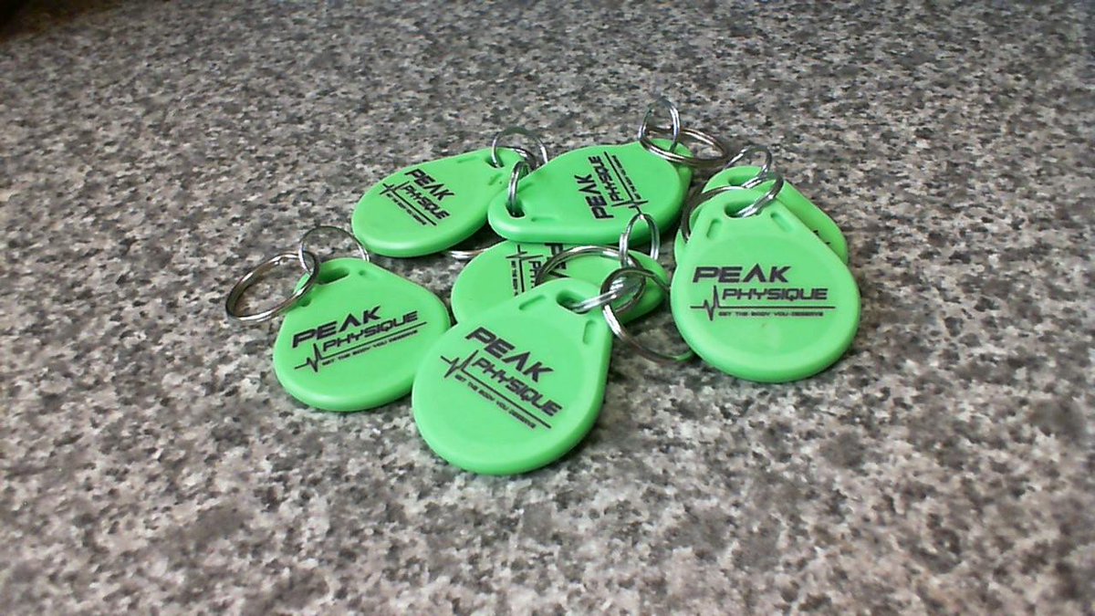 peakgymbmena1's tweet photo. New electronic membership system is up and running ...Don't forget your fobs @chrissyfmg @ballyprint http://t.co/iMlrBmwvR6