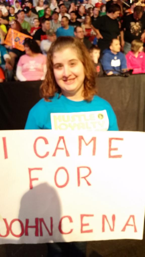 leslie_m_89's tweet photo. @JohnCena #thankyou for coming to #RAWDesMoines last night and giving me your headband.  #nevergiveup http://t.co/DcBvFc5r0Q