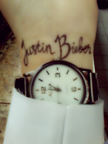 ini_koala's tweet photo. @justinbieber ilysm do you want to be a boyfriend xD ({}) #2015IsTheYearOfJustinBieber #21FavoriteThingsAboutJustin http://t.co/Aa0dmVaubk