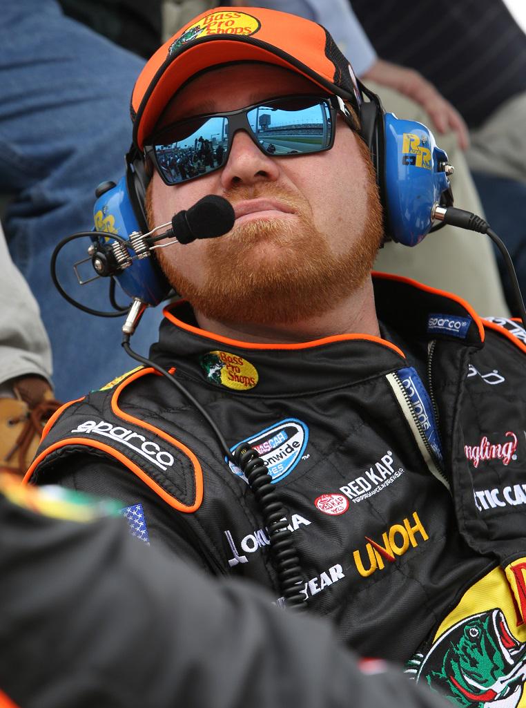 RCR3TDillon's tweet photo. This week crew chief @Dstockman3 &amp; car chief @junebug_90 will be making trips back to their hometowns #NASCARGoesWest http://t.co/UnhNrWXZUB