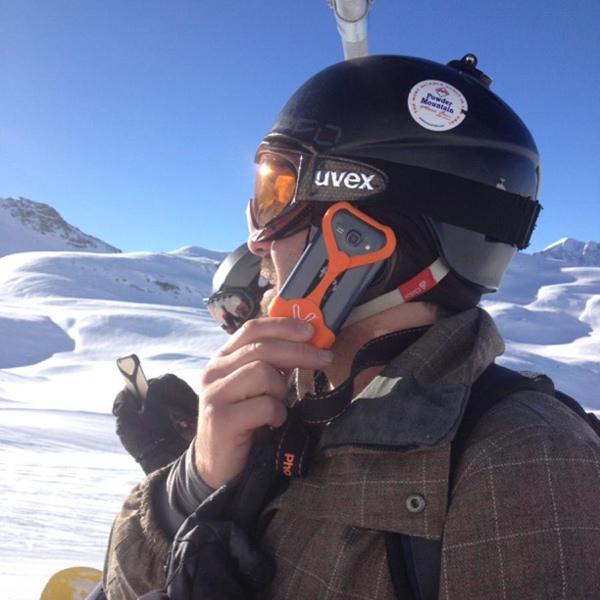 WhistlerFashion's tweet image. Phonehug: Check out InTheSnowMag Boot Room inthesnow.com/gear/phonehug/ Great way to be #phonesafe on the #snow #ski #…