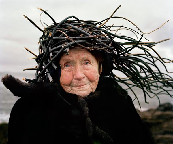 Love this! Delightful, quirky, fabulously bonkers. Old Finnish People W/ Things On Their Heads laravisual.com/old-finnish-pe…