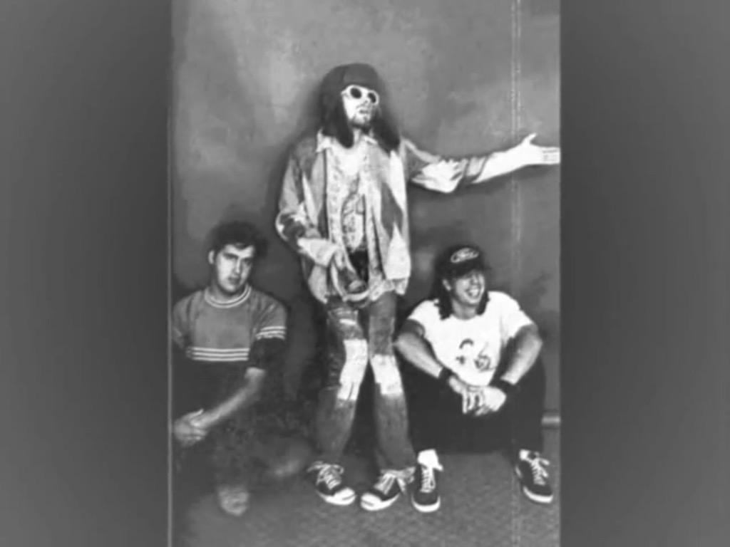 roan_pbryant's tweet photo. Best band ever http://t.co/sDzGzzvo74