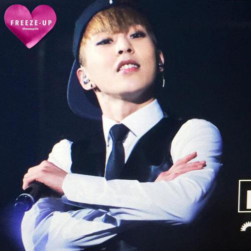 Ri_exo's tweet photo. http://t.co/4j6KYjax9M