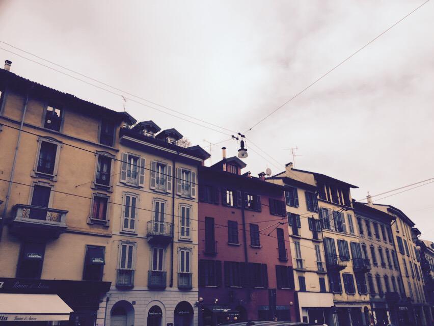 _glam_amour_'s tweet photo. “@paola_marella: Vecchia #milano #viamercato❤️❤️❤️ http://t.co/UAhJSZHKxm”