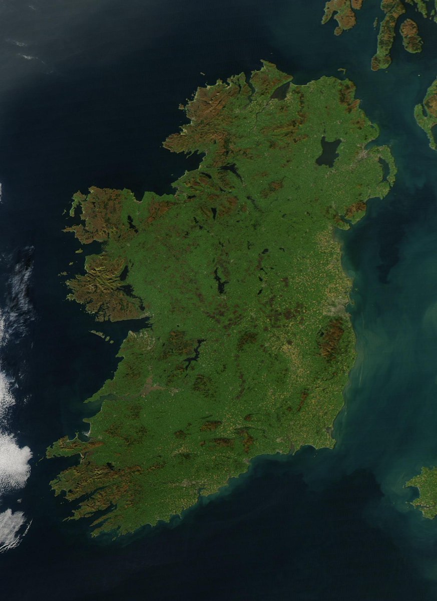 NASAKennedy's tweet photo. The Emerald Isle from space: Happy Saint Patrick’s Day! #EarthRightNow http://t.co/YPGtBCAc6a