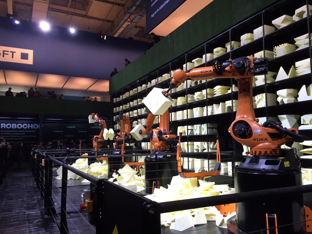 futurezoneat's tweet image. Auch ein Highlight in Halle 16 bei der #CeBIT2015 #robochop