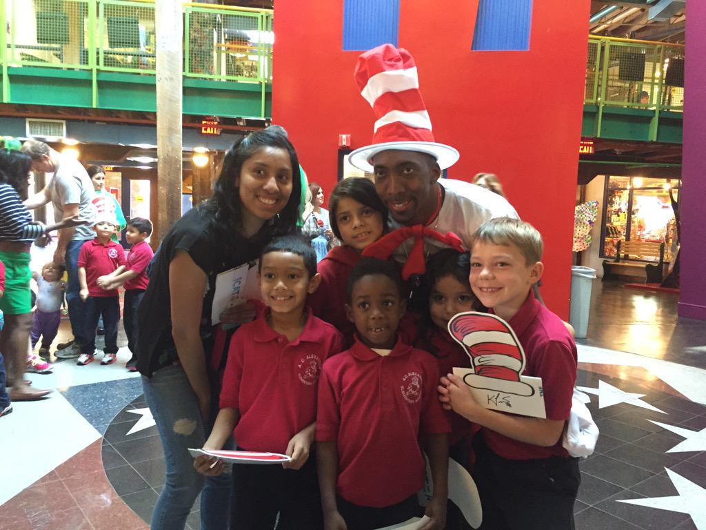 Saints's tweet photo. Keenan Lewis (@KGLewis28) helping host a field trip at @LouisianaKids #Saints http://t.co/sQWT0dUCKl