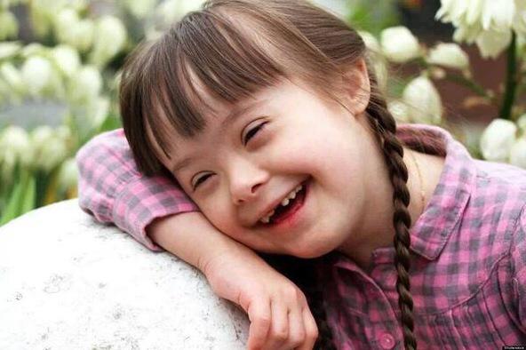 UrsulaEmperatrz's tweet photo. Sabías que Las personas con Síndrome de Down son las personas más felices y cariñosas del mundo. http://t.co/l3tn2DWDQe