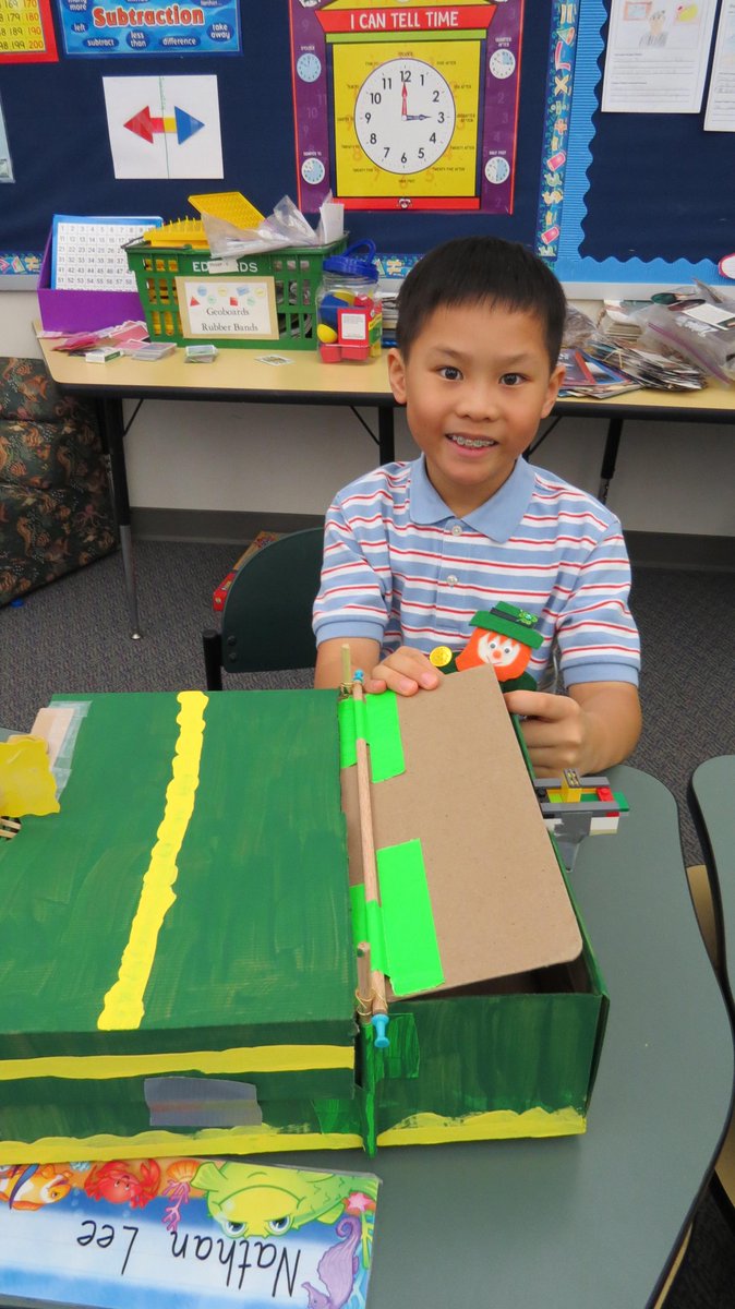 CollegiateRVA's tweet image. Our Lower Schoolers celebrated St. Patrick&apos;s Day by creating leprechaun traps. #designthinkingforkids