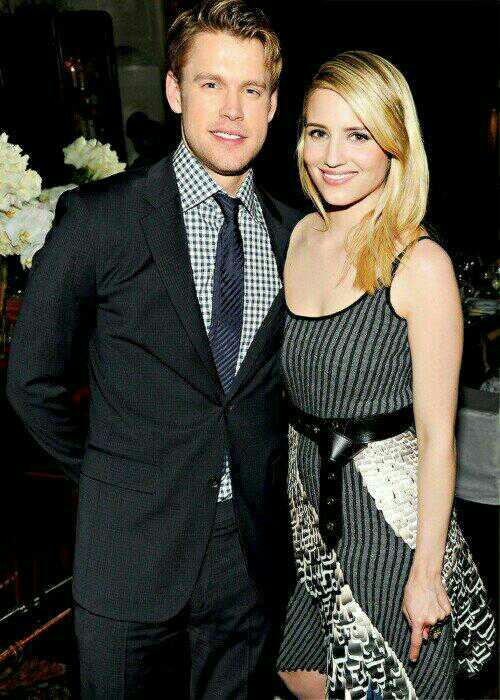 QueenQ_Fabray's tweet photo. Kiss me under the light of a thousand stars @SamualEvans_ http://t.co/cpSNJHPBcJ