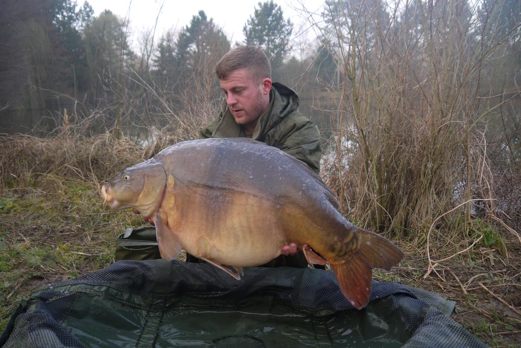 BiancaWetzl's tweet image. A couple more crackers from Orchard today. 
The lovely two tone Mirror being the biggest at 44.08lb