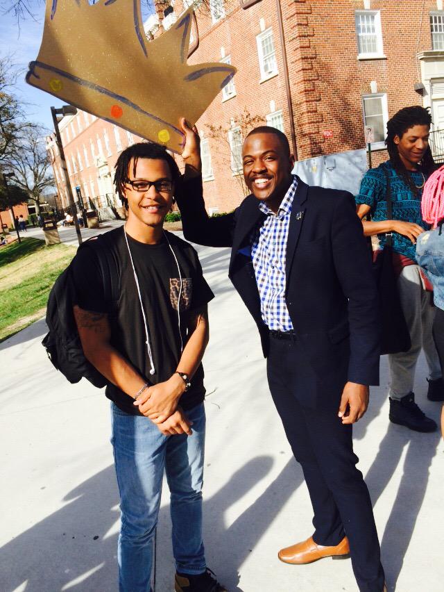 TerrenceThinks's tweet photo. #KingYou @CallMeKingston for Mister A&T!! 👑 http://t.co/wI0r6P1TDU