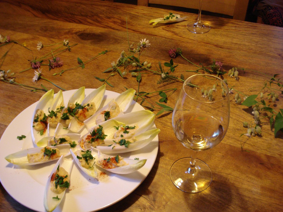 BlueAlpineLotus's tweet image. Can you drink wine while on yoga retreat? The answer is here on our blog, In Vino Veritas: bluealpinelotus.webs.com/apps/blog/