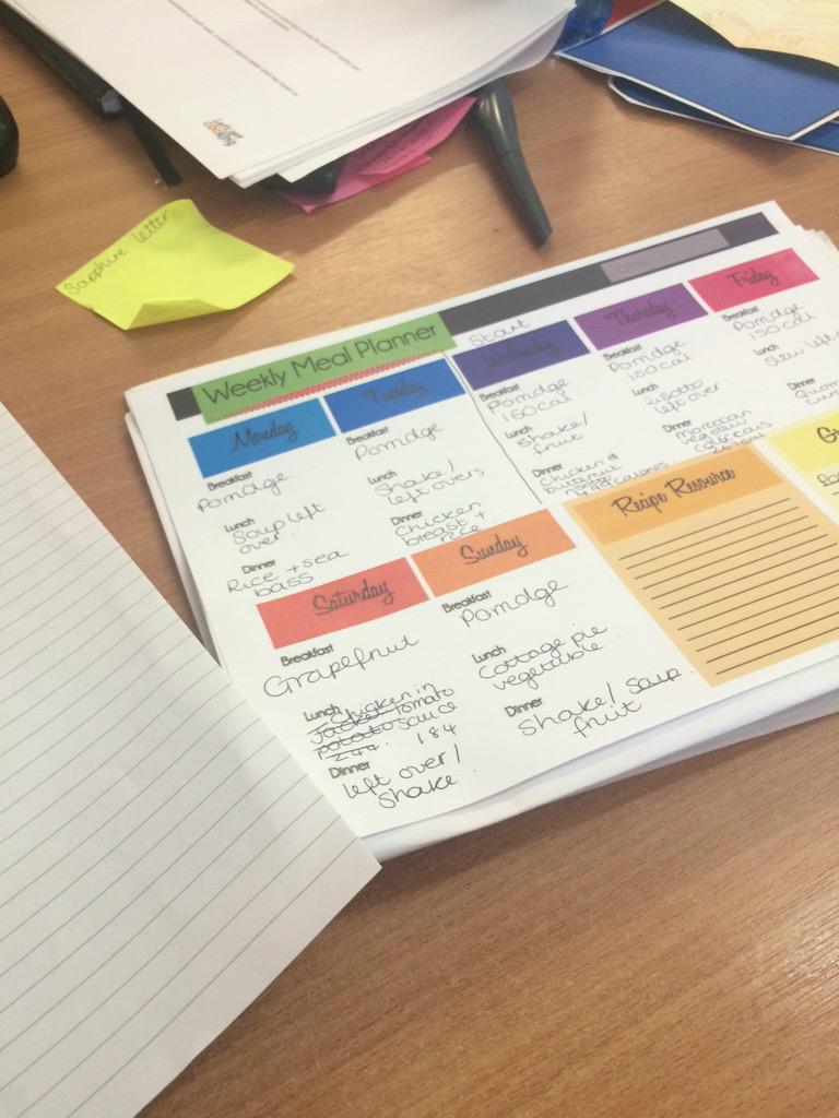 sophieipab's tweet photo. Becoming far too organised :) meal plan for the week done along with shopping list. #organised #mealplanning http://t.co/TcVuK3BhYT