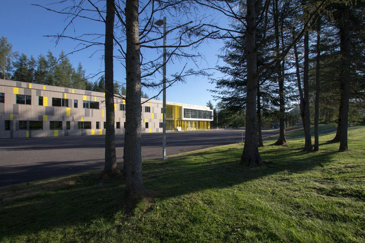 ArchiQc's tweet photo. L'École du Harfang-des-Neiges, jumelle de l'école Boréal, par @CCM2architectes et @ONICOarch.
http://t.co/QsLh4pIahN http://t.co/mRck0l4fwp