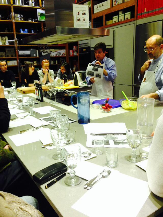 theolivetown's tweet photo. Today #extravirginoliveoil Master class in @ALAMBIQUE3 by Olive Town http://t.co/rWJV8wOzWq