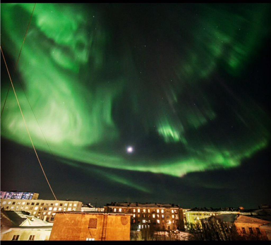 Las auroras de la noche de San Patricio 6 CAUei UW4AAzoKg