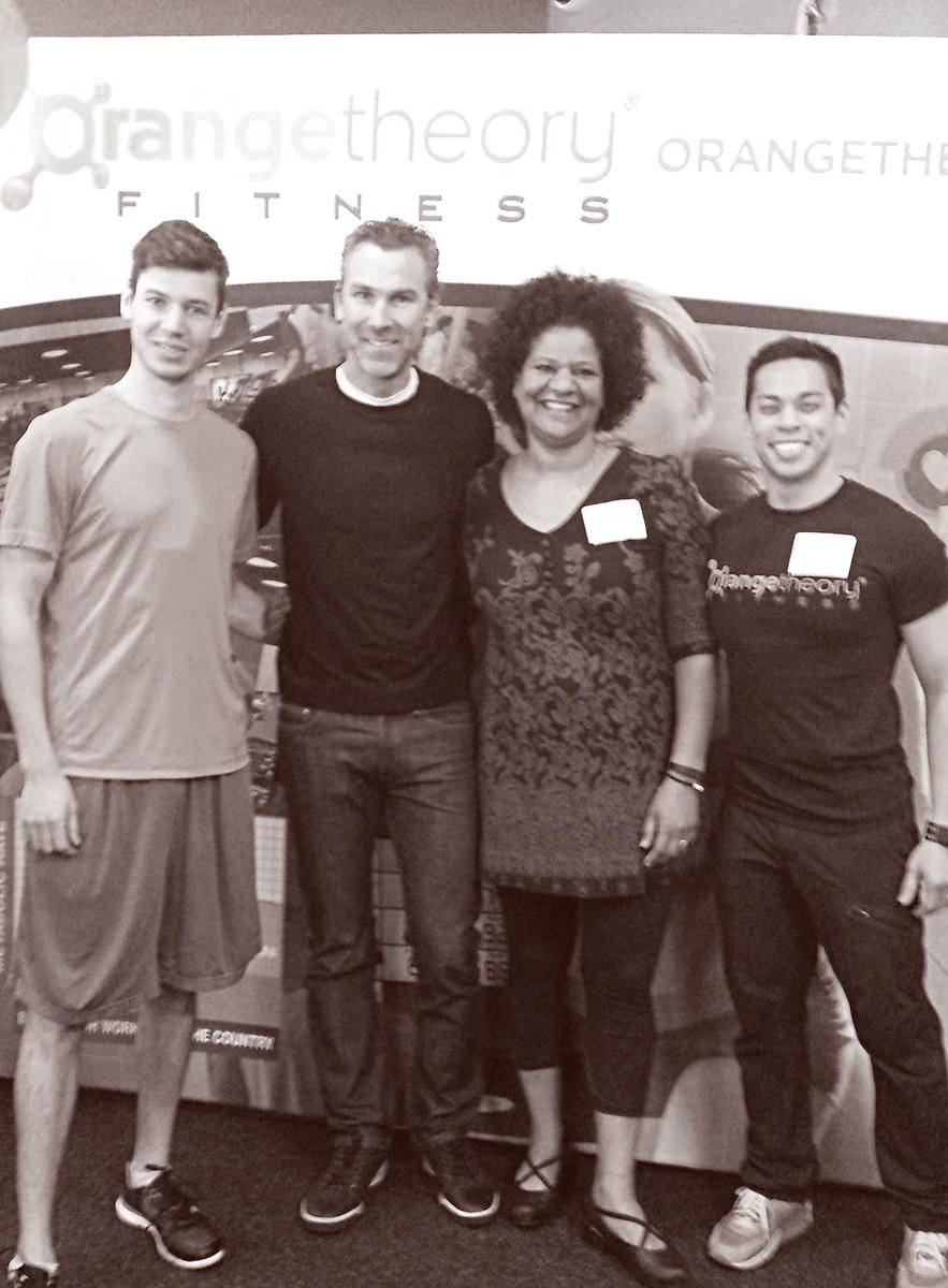 GoFigureCanada's tweet image. We met @VanCanucks GM @trevor_linden with @OrangeTheoryGVR #Fitness #Vancouver | Facebook: facebook.com/GoFigureGo/pho…