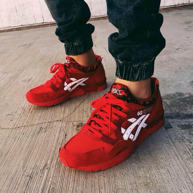 welove_sneakers tweet picture