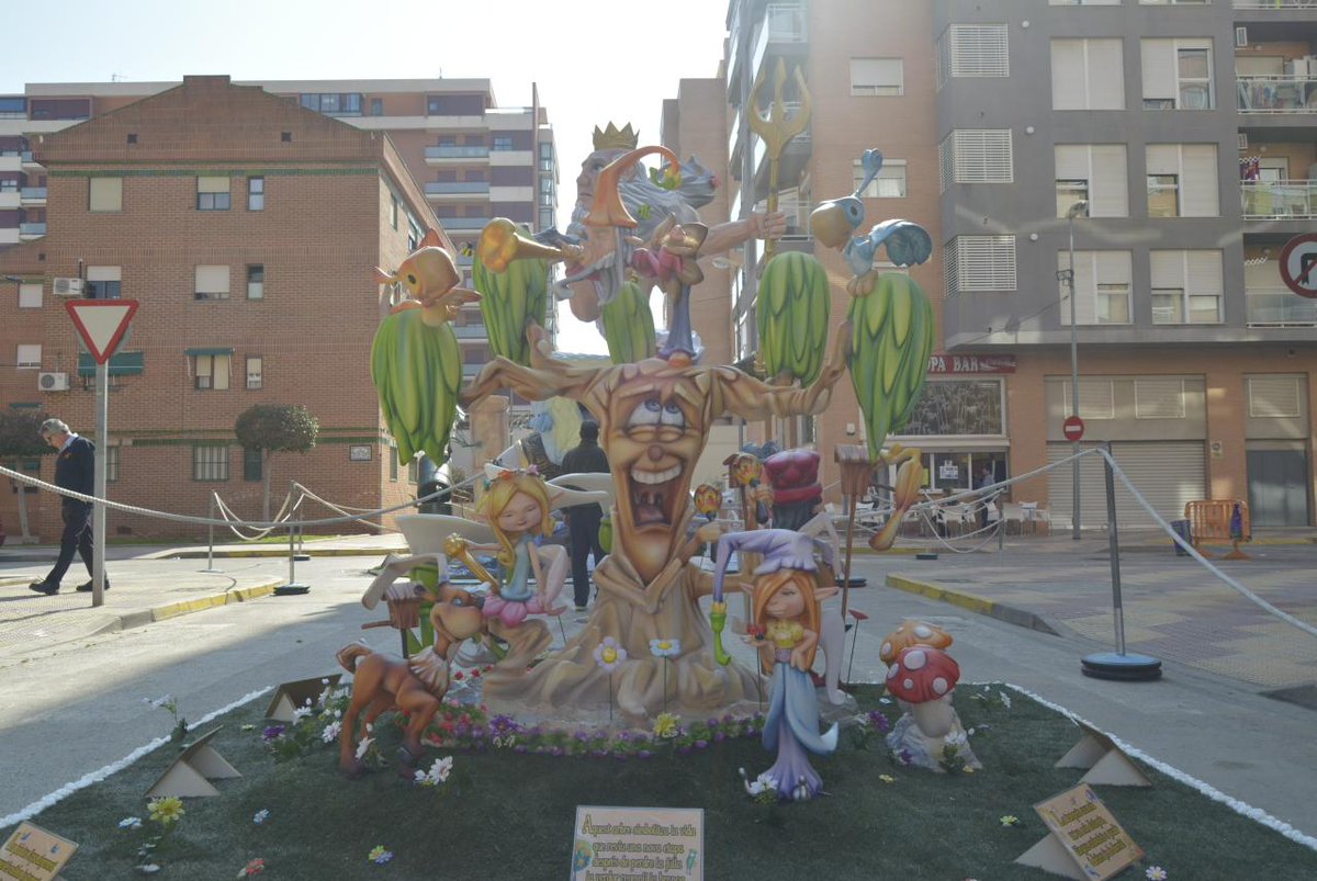 5é premi infantil secció primera <a href="/FallaReiNJaumeI/">Falla Rei en Jaume I</a> #premis2015 #Falles2015 #Cullera