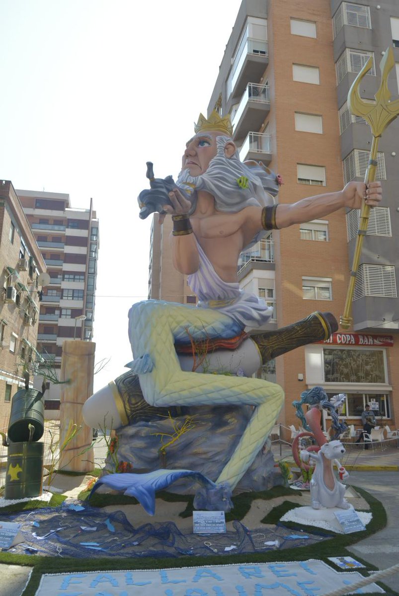 5é premi falles grans secció primera <a href="/FallaReiNJaumeI/">Falla Rei en Jaume I</a> #premis2015 #Falles2015 #Cullera