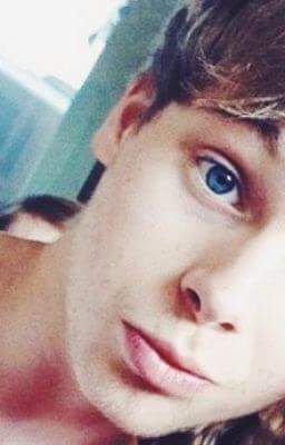 suburban_writer's tweet photo. #vote5sos #KCA http://t.co/eH5LnkwJqZ