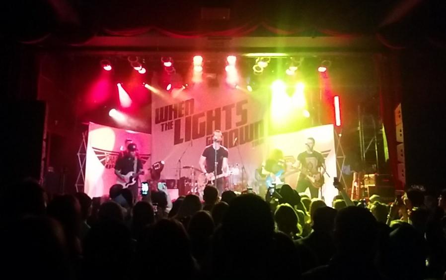 thereviewsarein's tweet photo. So @ChadBrownlee came to the stage accompanied by a Jim Hughson play by play intro. Amazingly Canadian! @WTLGD2015 http://t.co/tHU3yFzivd