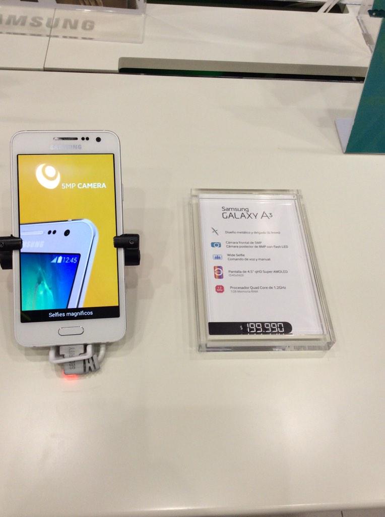 SamsungStorePA's tweet image. Nuevos modelos A3 en su tienda SamStore Parque Arauco