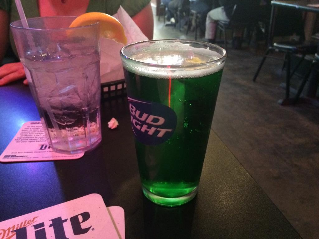 redoctober_josh's tweet image. Happy Saint Patrick&apos;s Day! Cheers!