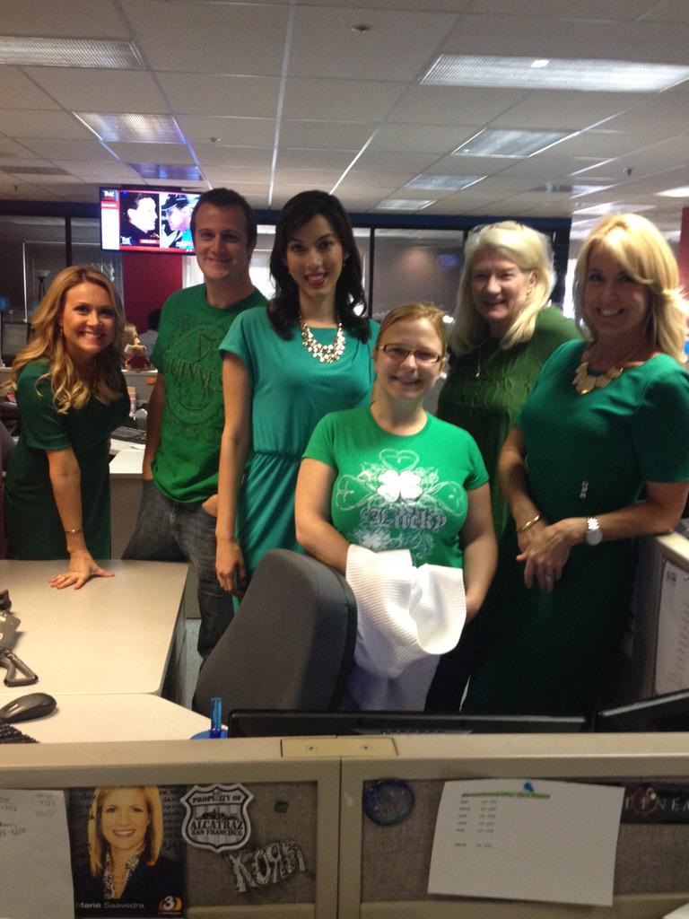philrabon's tweet photo. @azfamily celebrating St. Paddy's Day in style! @HMooreTV, @cerretanews, @ErikaFloresTV, @Madgebb, @erinjadelange http://t.co/T6QJQgTBuY