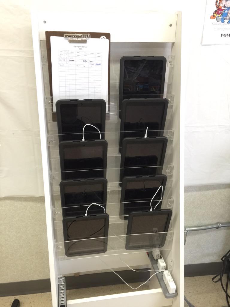 HOMshot's tweet photo. Check out the total gangsta #retask of this book shelf for our devices by @fmly1st #blendedlearning #genius #jealousy http://t.co/8cXTPGYYZ4