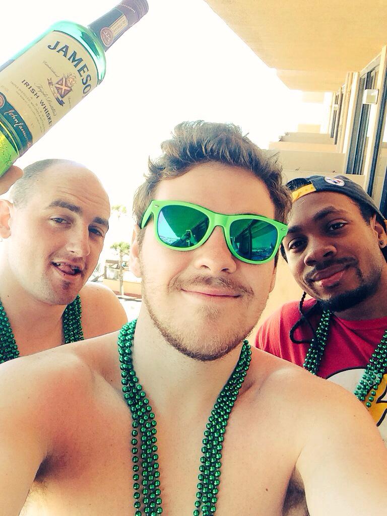 St Patricks day festivities #SB2K15 #TwitterlessCharles
