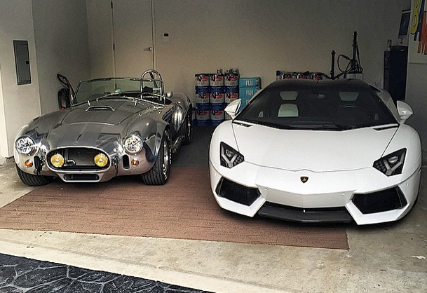 WRBolen's tweet photo. We live in a world where Pauly D from Jersey Shore buys Dan Bilzerian's Lambo for $450k cash: http://t.co/x8aAzGnYos http://t.co/wn7MnlUzc8