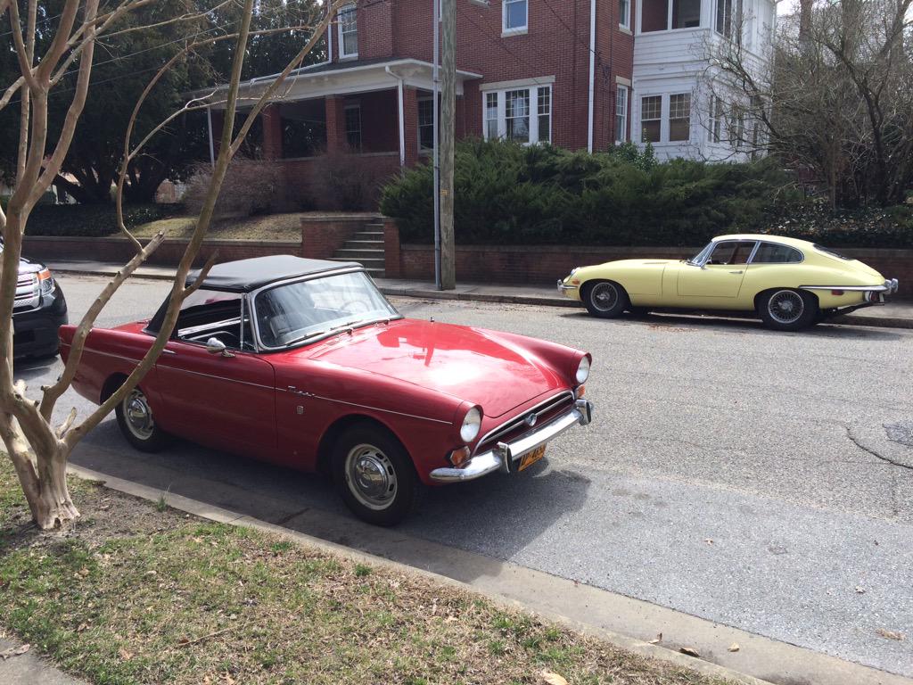 CarNutBrad's tweet image. Time to get some old cars out, enough with the snowy roads! #CNNSpring