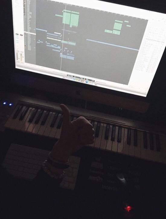 GustavMejerhag's tweet photo. New things cooming up soon #unknowntrack http://t.co/bf79LWgeN8