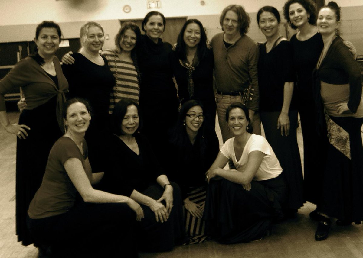 KasandraLaChina's tweet photo. My notoriety for teaching #tangos 2 #flamenco #dancers #Vancouver. Here is the #class with me & #PeterMole #guitar http://t.co/IcOcTS2FOA
