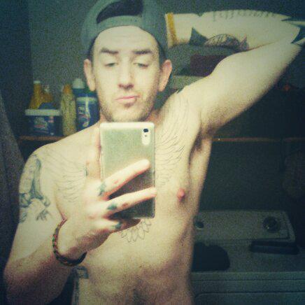 curtt420's tweet photo. Feeling good stayin in shape. Inked up http://t.co/eosj9ct64X
