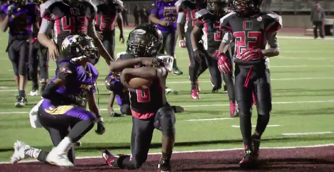 tykes's tweet photo. .@tacobell touchdowns on #FridayNightTykes. #ThisIsFootball http://t.co/pt7tRcyCsZ