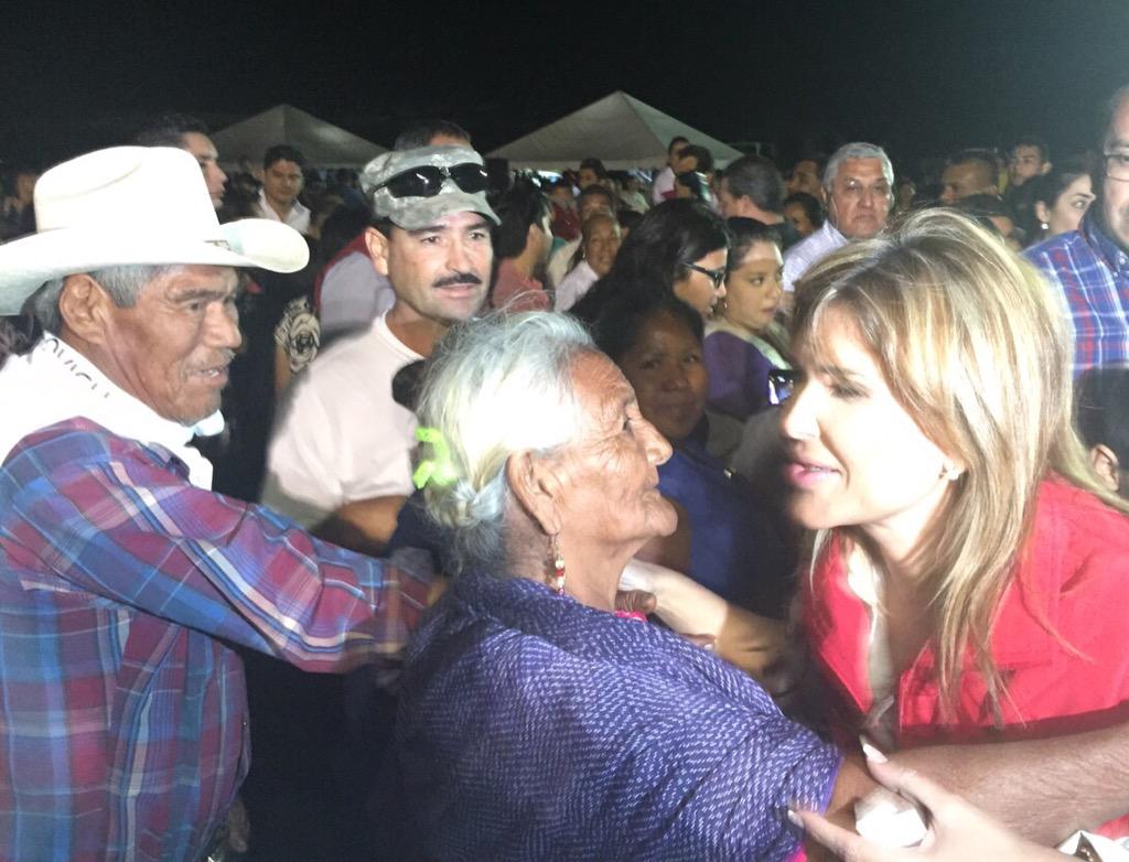 En Cajeme, desde la colonia Beltrones, refrendo mi compromiso de trabajar por #OtroSonoraYa